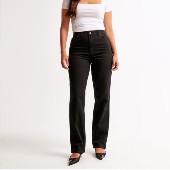 Abercrombie & Fitch Curve Love Ultra High Rise 90s Straight Jean - Picture 2 of 9